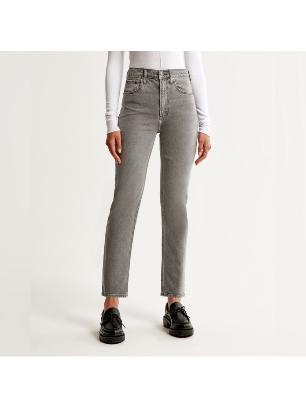 Abercrombie & Fitch The Ankle Straight Ultra High Rise Jean in Gray